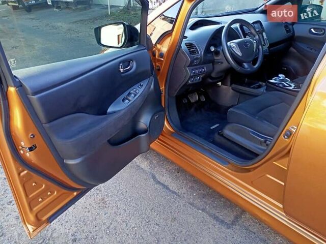 Оранжевый Ниссан Лиф, объемом двигателя 0 л и пробегом 90 тыс. км за 8500 $, фото 53 на Automoto.ua
