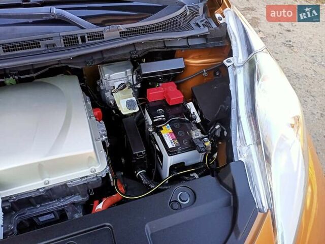 Оранжевый Ниссан Лиф, объемом двигателя 0 л и пробегом 90 тыс. км за 8500 $, фото 78 на Automoto.ua