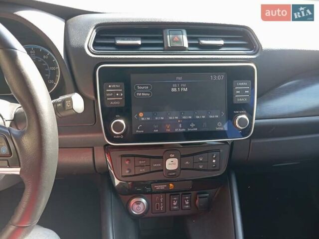 Помаранчевий Ніссан Ліф, об'ємом двигуна 0 л та пробігом 110 тис. км за 15990 $, фото 21 на Automoto.ua
