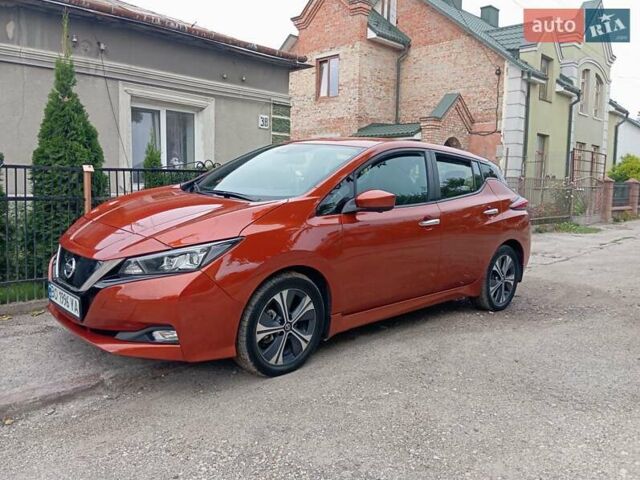 Помаранчевий Ніссан Ліф, об'ємом двигуна 0 л та пробігом 110 тис. км за 15990 $, фото 4 на Automoto.ua