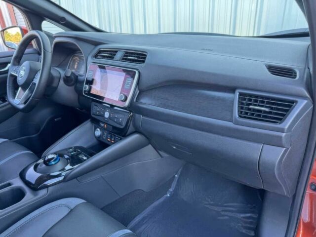 Оранжевый Ниссан Лиф, объемом двигателя 0 л и пробегом 29 тыс. км за 5100 $, фото 9 на Automoto.ua