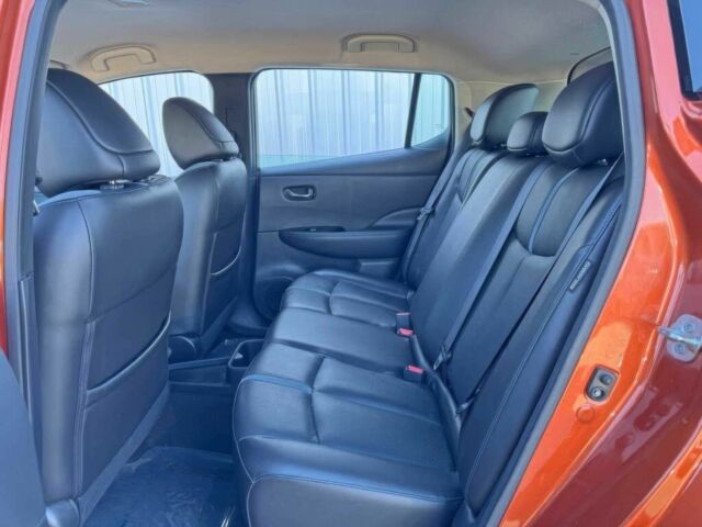 Оранжевый Ниссан Лиф, объемом двигателя 0 л и пробегом 29 тыс. км за 5100 $, фото 13 на Automoto.ua