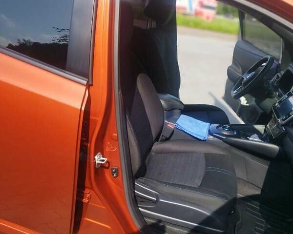 Оранжевый Ниссан Лиф, объемом двигателя 0 л и пробегом 70 тыс. км за 16775 $, фото 23 на Automoto.ua