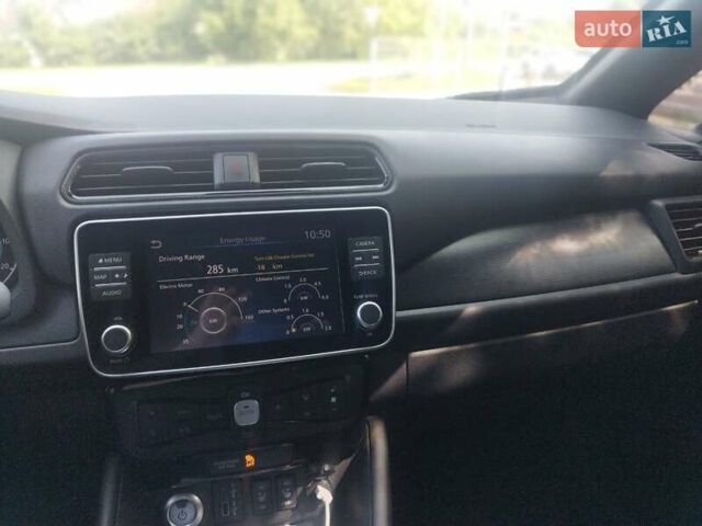 Оранжевый Ниссан Лиф, объемом двигателя 0 л и пробегом 70 тыс. км за 16775 $, фото 30 на Automoto.ua