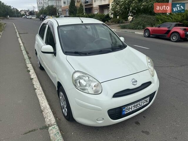 Белый Ниссан Марч, объемом двигателя 1.2 л и пробегом 79 тыс. км за 7700 $, фото 3 на Automoto.ua