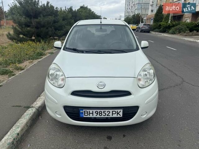 Белый Ниссан Марч, объемом двигателя 1.2 л и пробегом 79 тыс. км за 7700 $, фото 2 на Automoto.ua