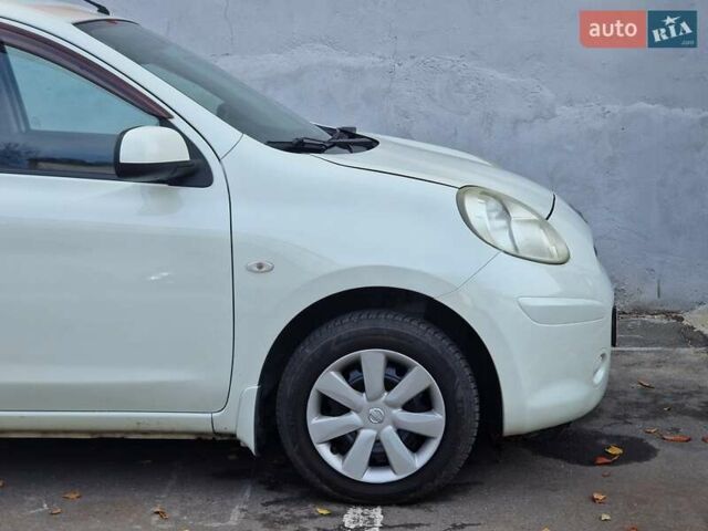 Белый Ниссан Марч, объемом двигателя 1.2 л и пробегом 81 тыс. км за 7490 $, фото 19 на Automoto.ua