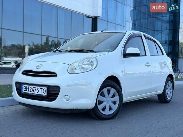 Белый Ниссан Марч, объемом двигателя 1.2 л и пробегом 87 тыс. км за 7700 $, фото 1 на Automoto.ua