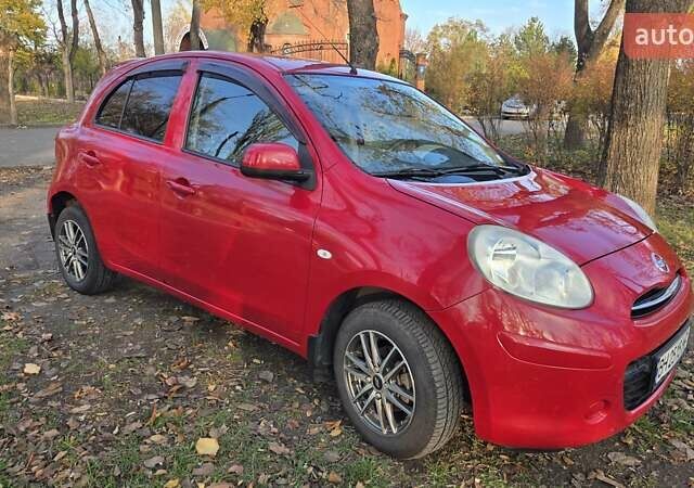 Красный Ниссан Марч, объемом двигателя 1.2 л и пробегом 116 тыс. км за 7000 $, фото 3 на Automoto.ua