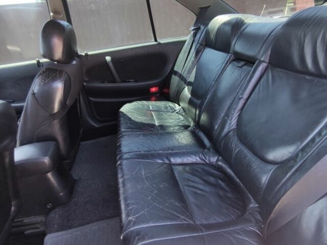 Белый Ниссан Максима, объемом двигателя 3 л и пробегом 350 тыс. км за 1650 $, фото 4 на Automoto.ua