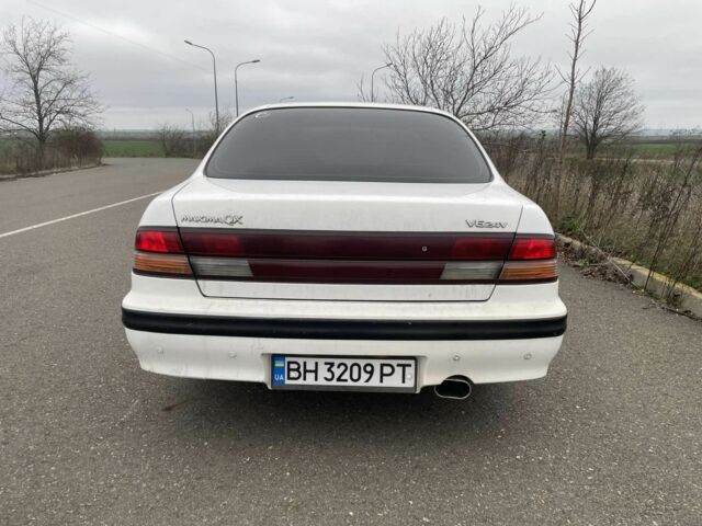 Білий Ніссан Максіма, об'ємом двигуна 2 л та пробігом 1 тис. км за 2400 $, фото 6 на Automoto.ua