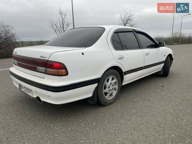 Білий Ніссан Максіма, об'ємом двигуна 2 л та пробігом 20 тис. км за 2400 $, фото 2 на Automoto.ua