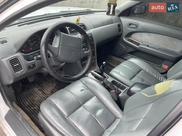 Білий Ніссан Максіма, об'ємом двигуна 2 л та пробігом 20 тис. км за 2400 $, фото 7 на Automoto.ua