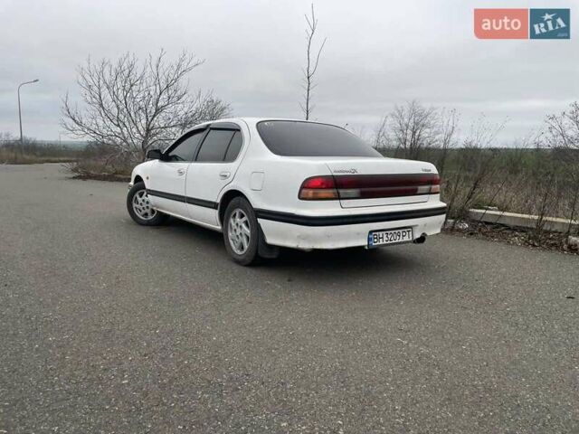 Білий Ніссан Максіма, об'ємом двигуна 2 л та пробігом 20 тис. км за 2400 $, фото 4 на Automoto.ua