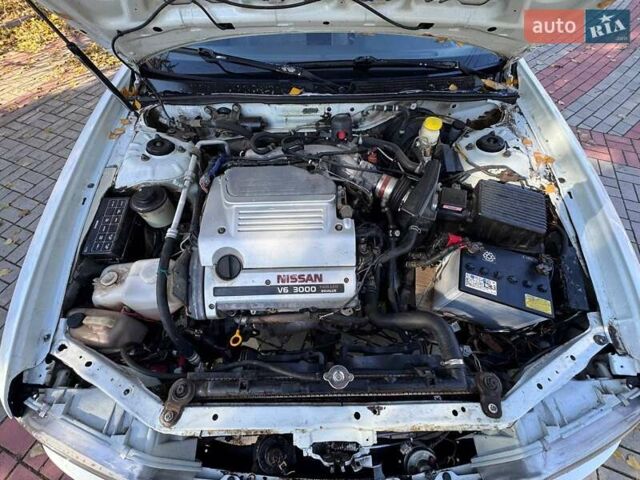 Білий Ніссан Максіма, об'ємом двигуна 3 л та пробігом 250 тис. км за 2500 $, фото 12 на Automoto.ua