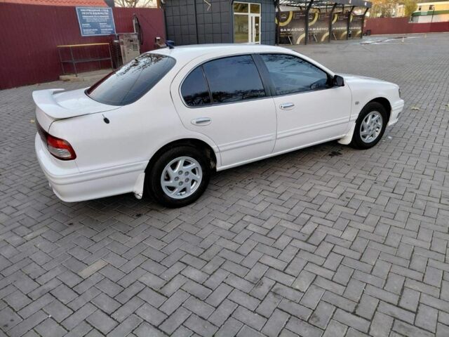 Белый Ниссан Максима, объемом двигателя 3 л и пробегом 454 тыс. км за 3100 $, фото 13 на Automoto.ua