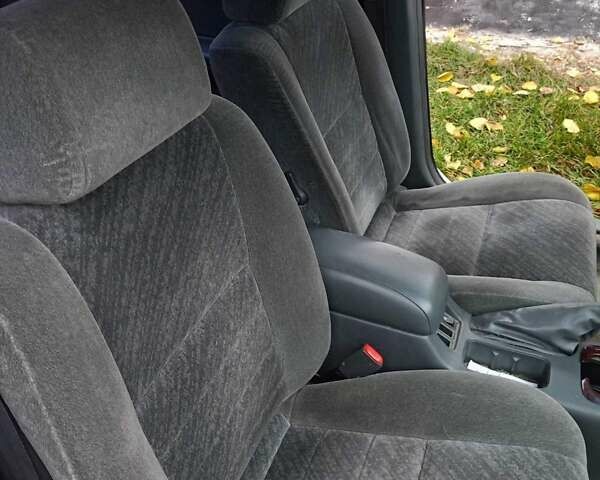 Белый Ниссан Максима, объемом двигателя 2.96 л и пробегом 280 тыс. км за 2500 $, фото 4 на Automoto.ua