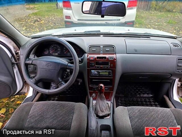Белый Ниссан Максима, объемом двигателя 3 л и пробегом 0 тыс. км за 2900 $, фото 1 на Automoto.ua
