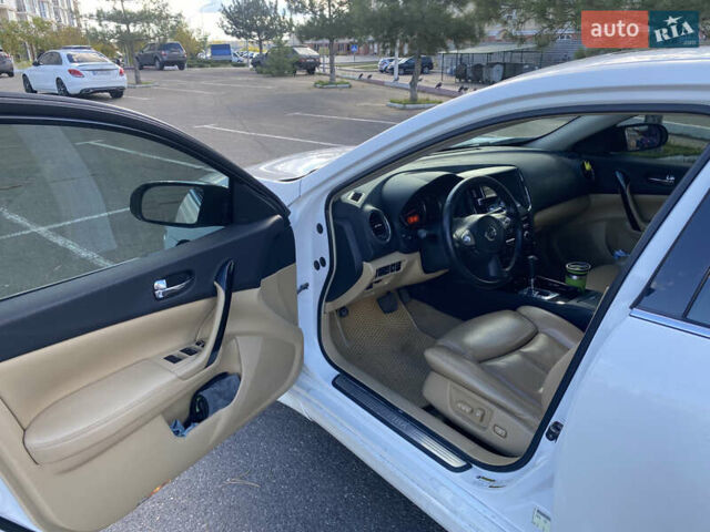 Білий Ніссан Максіма, об'ємом двигуна 3.5 л та пробігом 230 тис. км за 10500 $, фото 2 на Automoto.ua