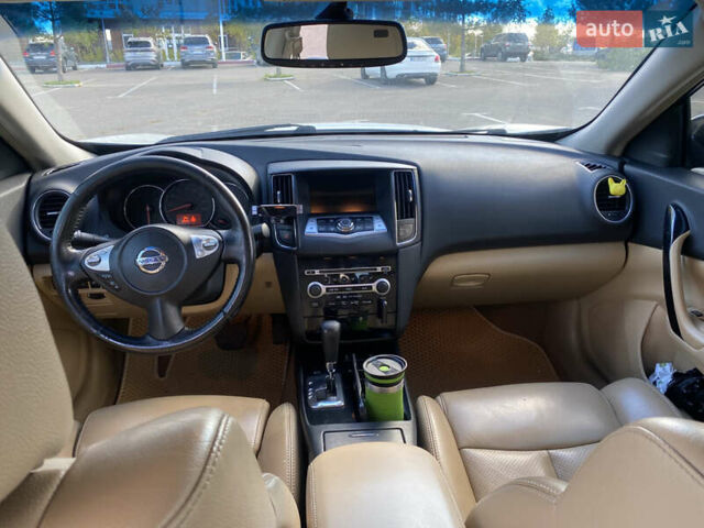 Білий Ніссан Максіма, об'ємом двигуна 3.5 л та пробігом 230 тис. км за 10500 $, фото 8 на Automoto.ua