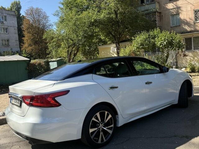 Белый Ниссан Максима, объемом двигателя 3.5 л и пробегом 48 тыс. км за 15500 $, фото 2 на Automoto.ua