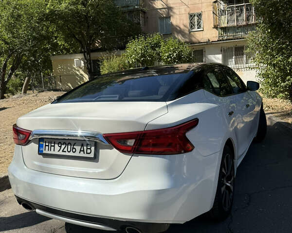 Белый Ниссан Максима, объемом двигателя 3.5 л и пробегом 48 тыс. км за 15500 $, фото 4 на Automoto.ua