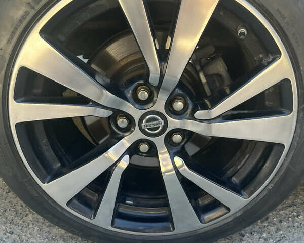 Белый Ниссан Максима, объемом двигателя 3.5 л и пробегом 206 тыс. км за 12200 $, фото 21 на Automoto.ua