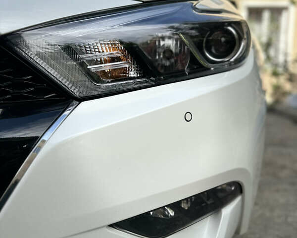 Белый Ниссан Максима, объемом двигателя 3.5 л и пробегом 206 тыс. км за 12200 $, фото 15 на Automoto.ua