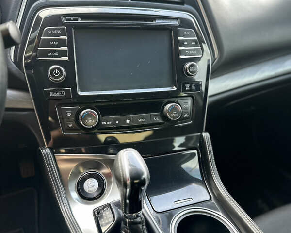 Белый Ниссан Максима, объемом двигателя 3.5 л и пробегом 206 тыс. км за 12200 $, фото 14 на Automoto.ua