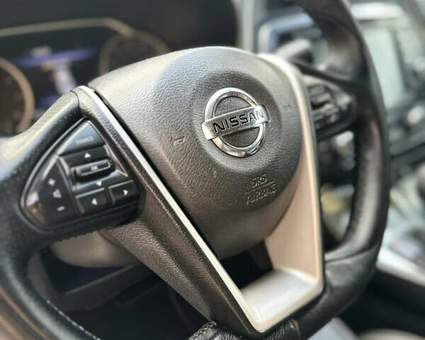 Белый Ниссан Максима, объемом двигателя 3.5 л и пробегом 206 тыс. км за 12200 $, фото 13 на Automoto.ua