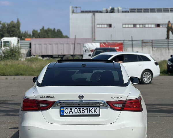 Белый Ниссан Максима, объемом двигателя 3.5 л и пробегом 42 тыс. км за 18000 $, фото 6 на Automoto.ua