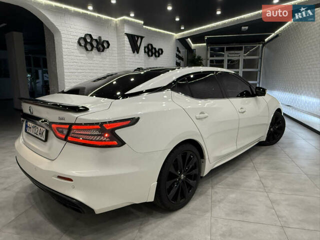 Белый Ниссан Максима, объемом двигателя 3.5 л и пробегом 147 тыс. км за 18200 $, фото 100 на Automoto.ua