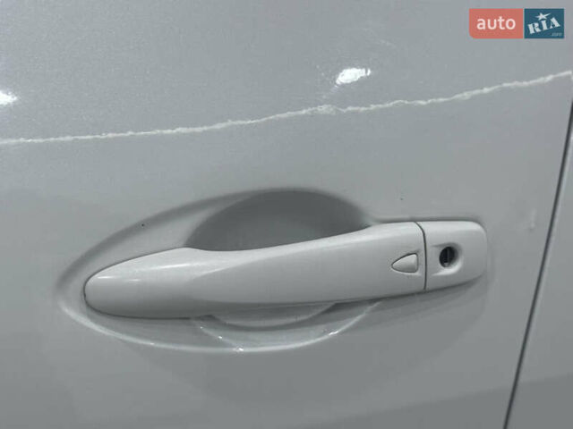 Белый Ниссан Максима, объемом двигателя 3.5 л и пробегом 147 тыс. км за 18200 $, фото 111 на Automoto.ua