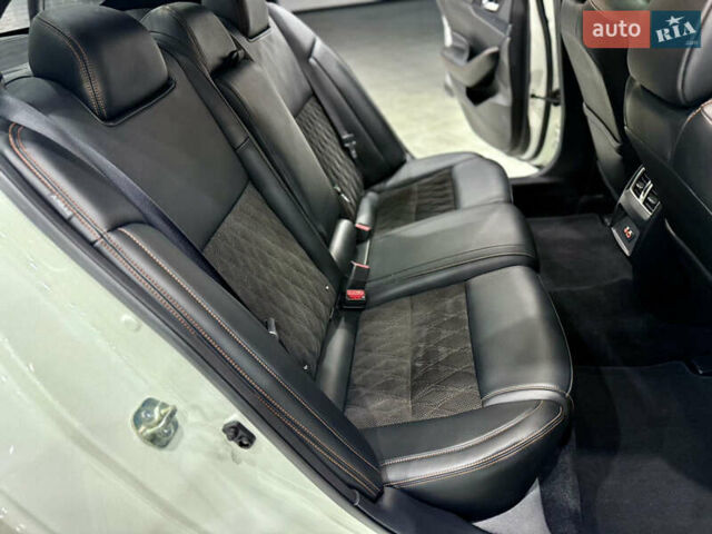 Белый Ниссан Максима, объемом двигателя 3.5 л и пробегом 147 тыс. км за 18200 $, фото 79 на Automoto.ua