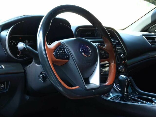 Белый Ниссан Максима, объемом двигателя 3.5 л и пробегом 47 тыс. км за 11200 $, фото 5 на Automoto.ua