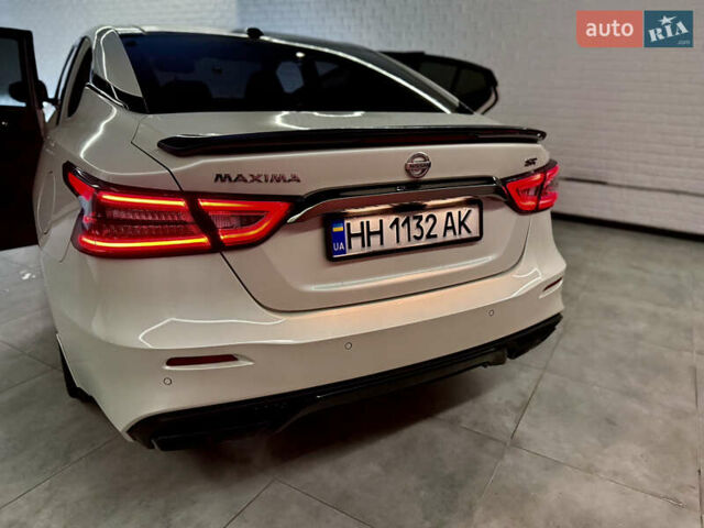 Белый Ниссан Максима, объемом двигателя 3.5 л и пробегом 147 тыс. км за 18200 $, фото 71 на Automoto.ua