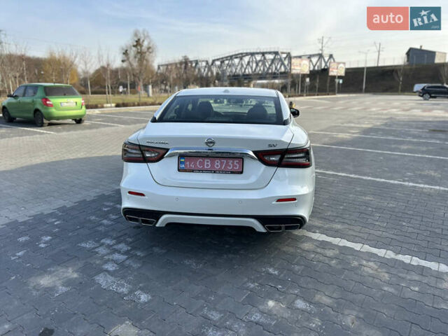 Белый Ниссан Максима, объемом двигателя 3.5 л и пробегом 13 тыс. км за 23750 $, фото 6 на Automoto.ua