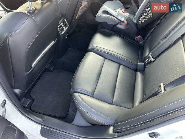 Белый Ниссан Максима, объемом двигателя 3.5 л и пробегом 13 тыс. км за 23750 $, фото 18 на Automoto.ua