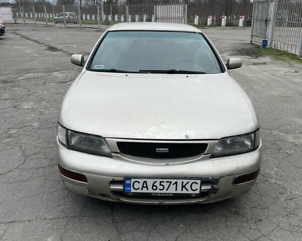 Бежевый Ниссан Максима, объемом двигателя 2.99 л и пробегом 200 тыс. км за 1150 $, фото 2 на Automoto.ua