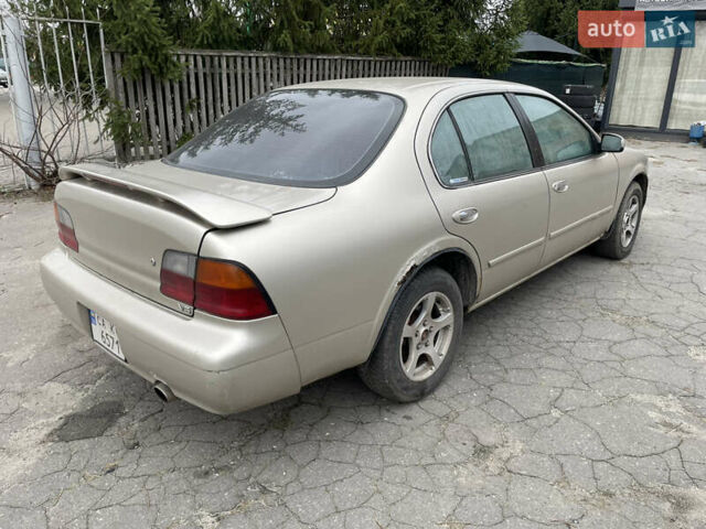 Бежевый Ниссан Максима, объемом двигателя 2.99 л и пробегом 200 тыс. км за 1150 $, фото 3 на Automoto.ua