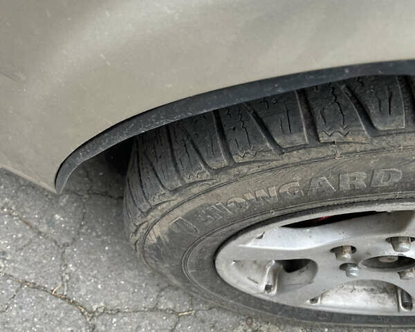 Бежевый Ниссан Максима, объемом двигателя 2.99 л и пробегом 200 тыс. км за 1150 $, фото 5 на Automoto.ua