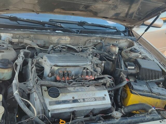 Бежевый Ниссан Максима, объемом двигателя 3 л и пробегом 3 тыс. км за 2600 $, фото 2 на Automoto.ua
