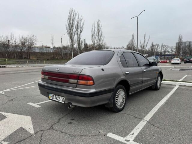 Бежевый Ниссан Максима, объемом двигателя 3 л и пробегом 380 тыс. км за 1500 $, фото 2 на Automoto.ua