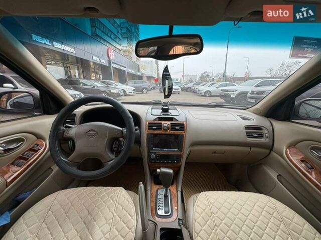 Бежевый Ниссан Максима, объемом двигателя 2.99 л и пробегом 290 тыс. км за 4300 $, фото 4 на Automoto.ua
