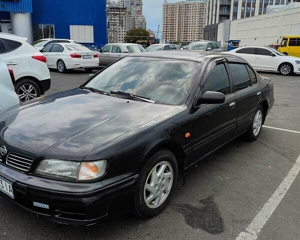 Чорний Ніссан Максіма, об'ємом двигуна 2 л та пробігом 296 тис. км за 2900 $, фото 3 на Automoto.ua