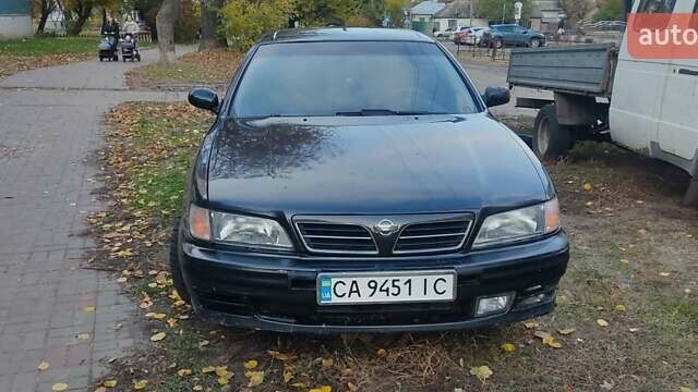 Ніссан Максіма 1995 у Черкасах на Automoto.ua Чорний Ніссан Максіма, об'ємом двигуна 2 л та пробігом 274 тис. км за 1999 $, фото 3 на Automoto.ua