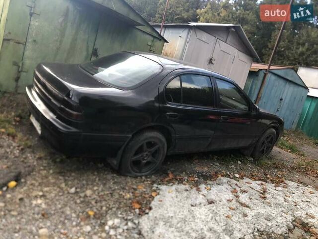 Ниссан Максима 1995 в Львове на Automoto.ua Черный Ниссан Максима, объемом двигателя 0 л и пробегом 300 тыс. км за 1100 $, фото 1 на Automoto.ua