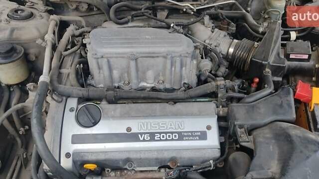 Ніссан Максіма 1995 у Черкасах на Automoto.ua Чорний Ніссан Максіма, об'ємом двигуна 2 л та пробігом 274 тис. км за 1999 $, фото 15 на Automoto.ua