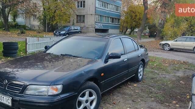 Ніссан Максіма 1995 у Черкасах на Automoto.ua Чорний Ніссан Максіма, об'ємом двигуна 2 л та пробігом 274 тис. км за 1999 $, фото 5 на Automoto.ua