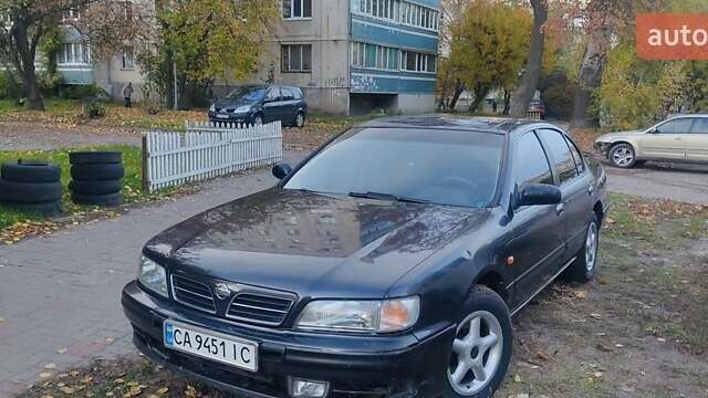Ніссан Максіма 1995 у Черкасах на Automoto.ua Чорний Ніссан Максіма, об'ємом двигуна 2 л та пробігом 274 тис. км за 1999 $, фото 6 на Automoto.ua